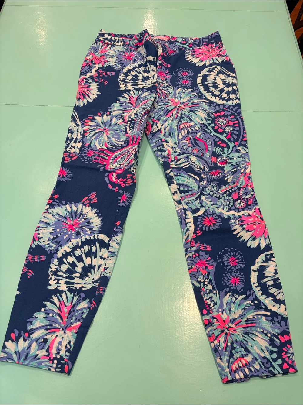 Lilly Pulitzer Navy Floral Firework-Print Cropped Pants